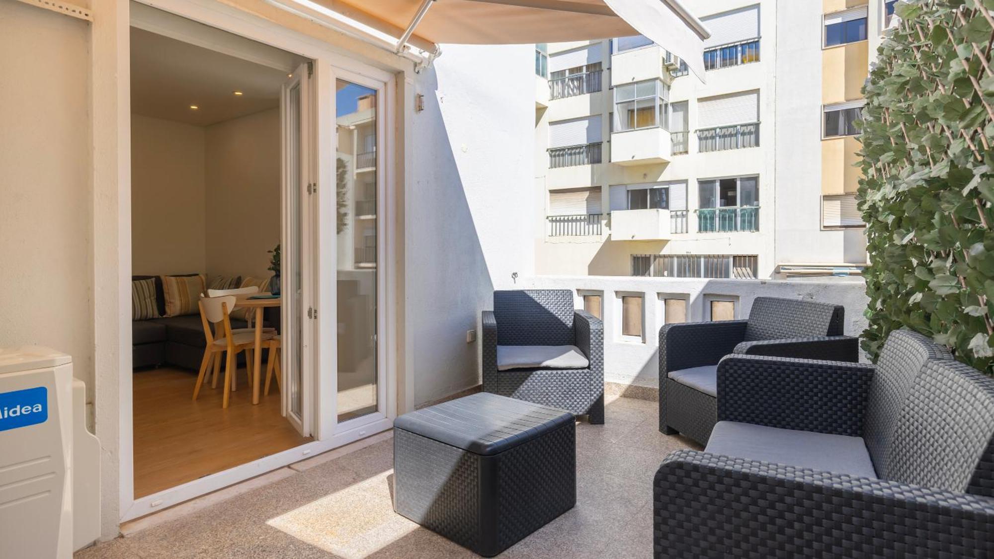 Homely 2bdr With Terrace By Lovelystay Apartment Lisbon